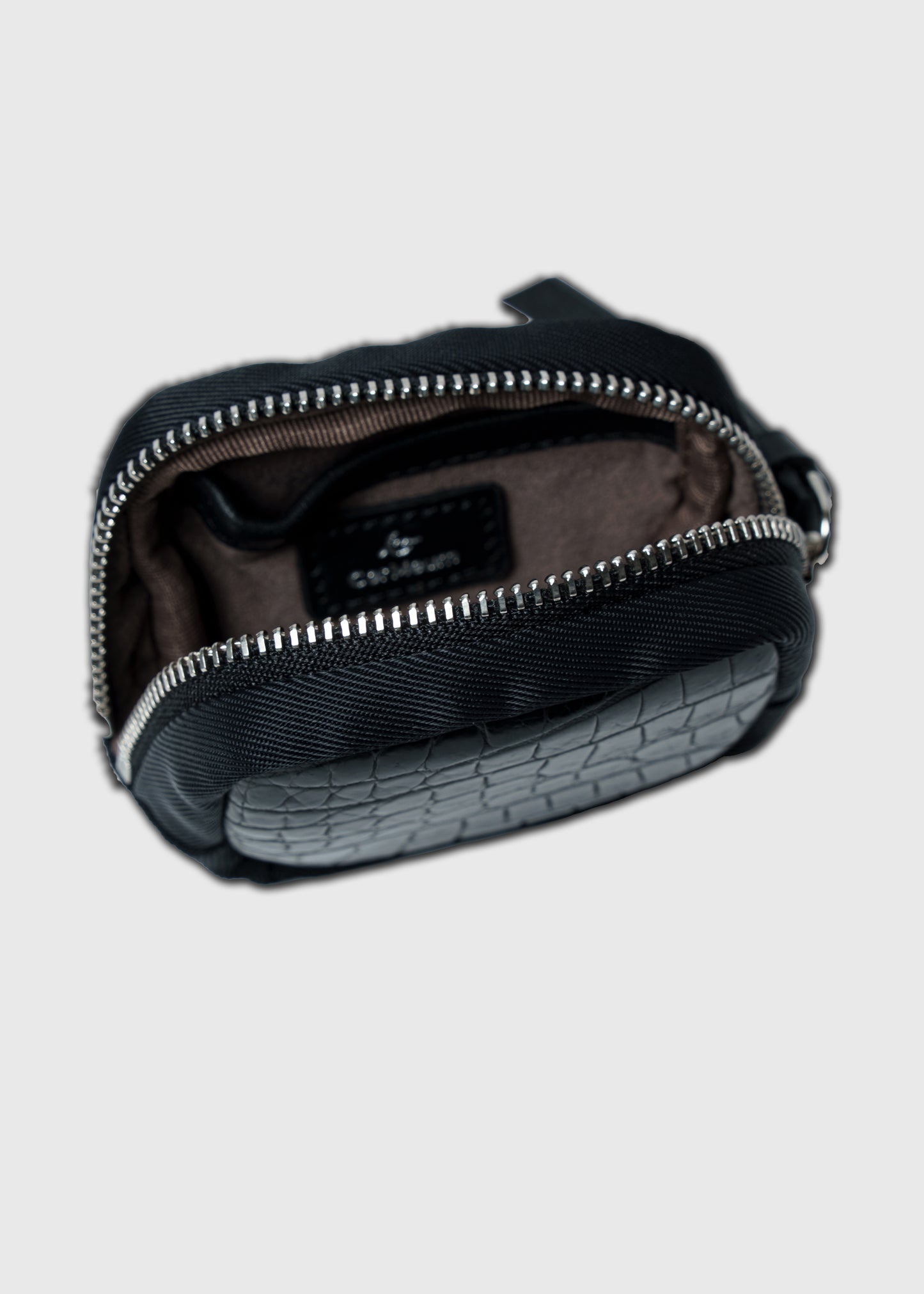 CROCODILE LEATHER MATTE BLACK ROUND ZIPPER POUCH MINI